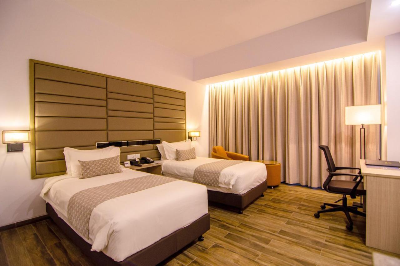 Best Western Sks Chattogram จิตตะกอง ภายนอก รูปภาพ