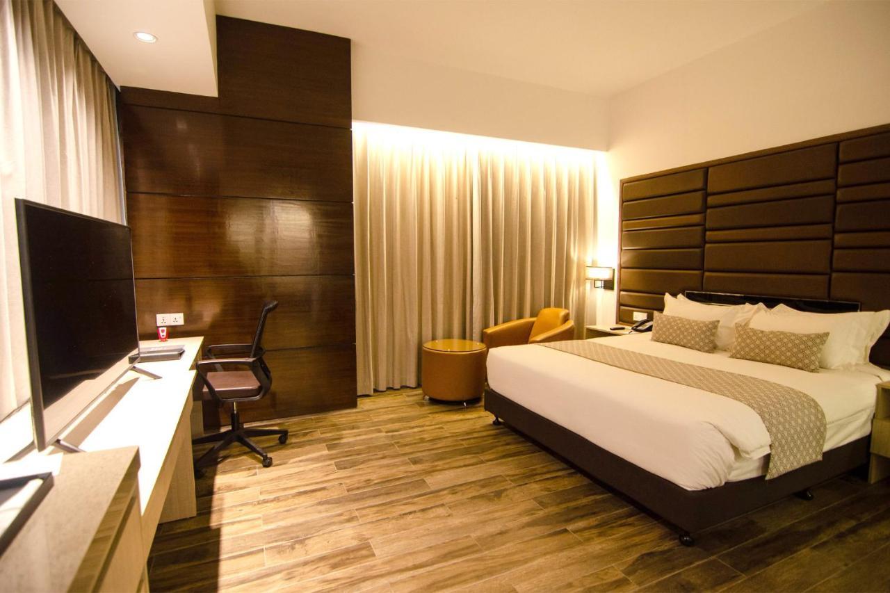 Best Western Sks Chattogram จิตตะกอง ภายนอก รูปภาพ
