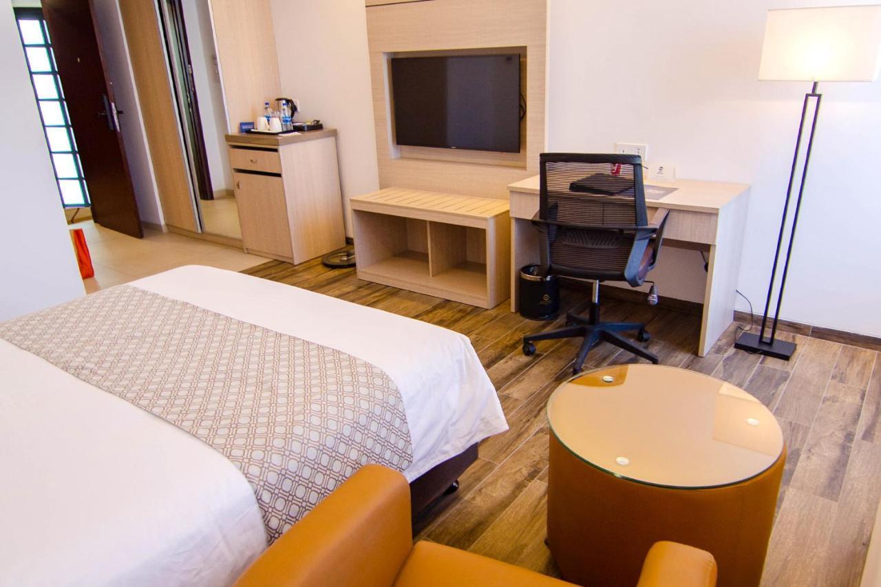 Best Western Sks Chattogram จิตตะกอง ภายนอก รูปภาพ