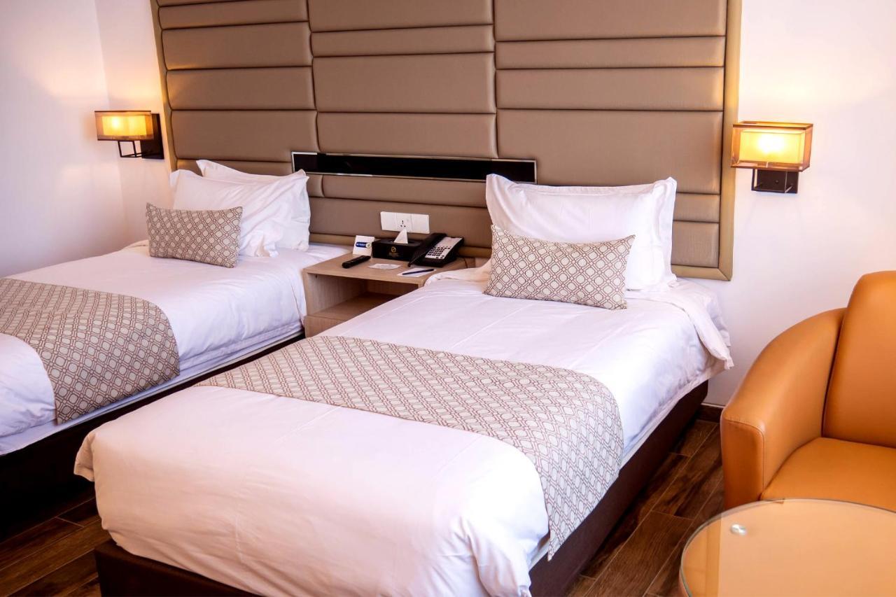 Best Western Sks Chattogram จิตตะกอง ภายนอก รูปภาพ