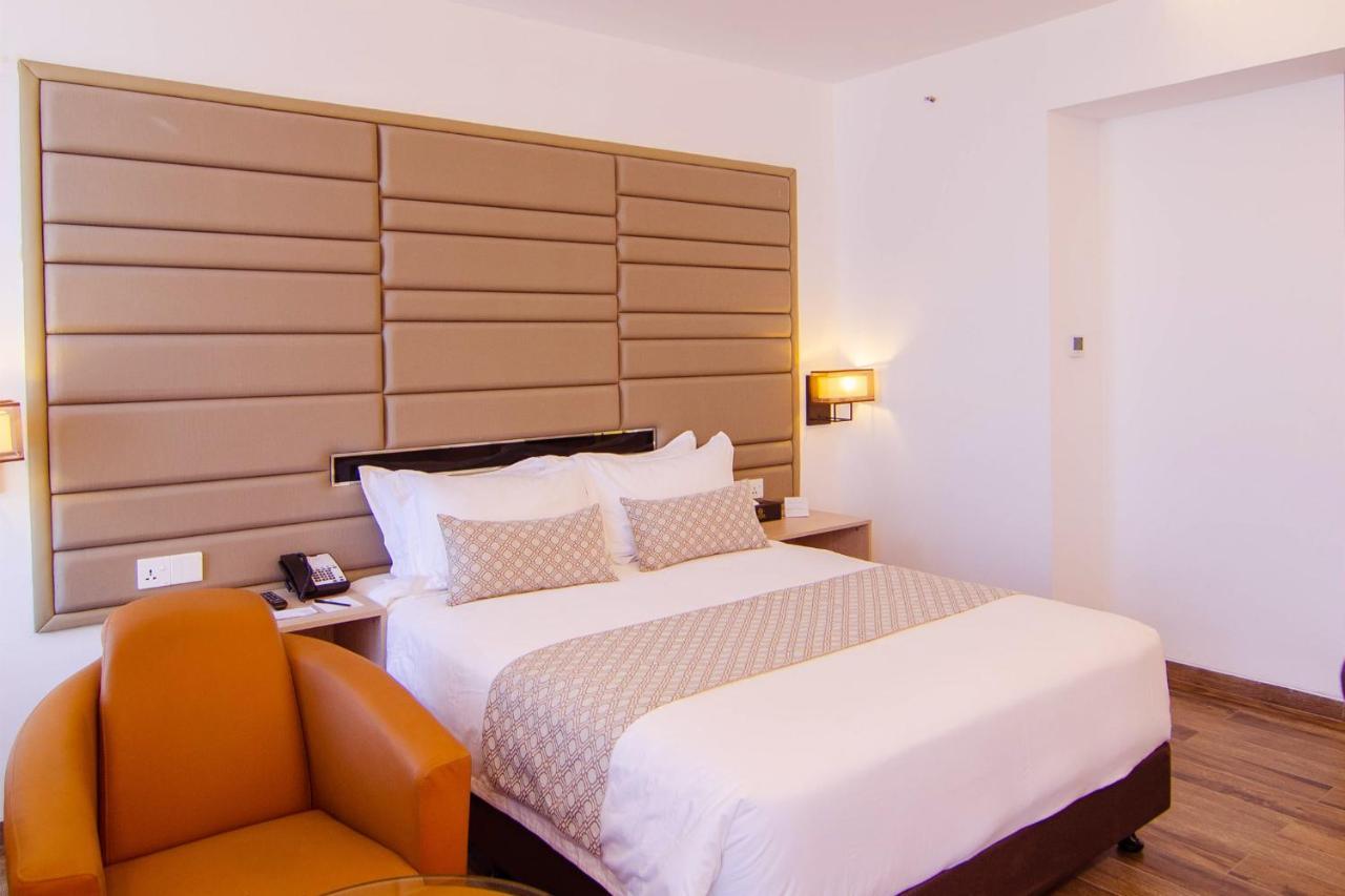 Best Western Sks Chattogram จิตตะกอง ภายนอก รูปภาพ