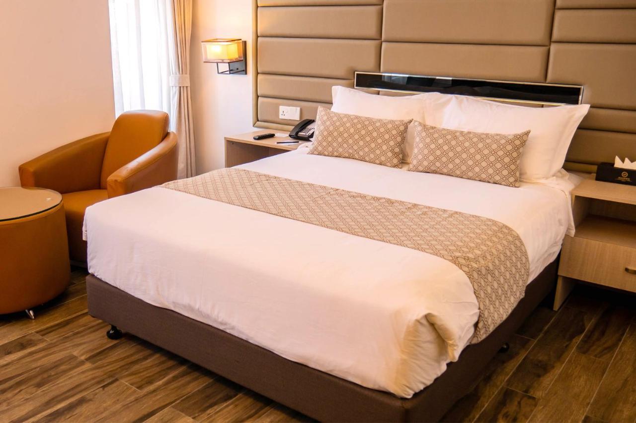 Best Western Sks Chattogram จิตตะกอง ภายนอก รูปภาพ